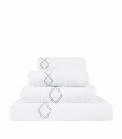 Abyss & Habidecor Chanti Bath Towel (70cm x 140cm) 109 SILVER Towels